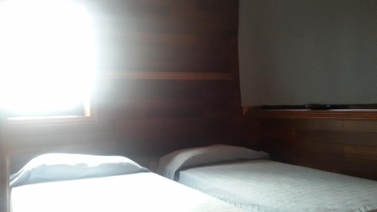 Sunset Inn Фамара Екстериор снимка